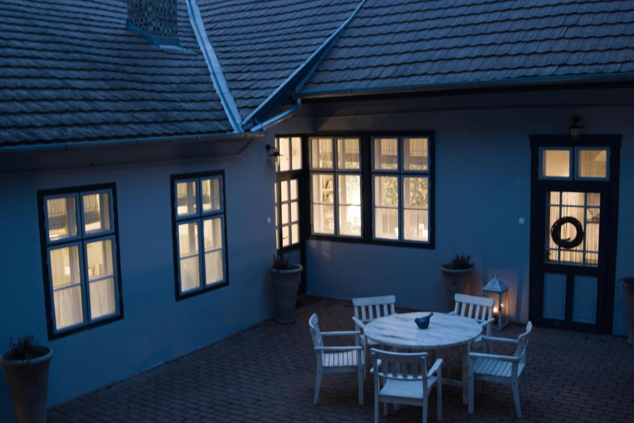 Ister Guesthouse Ostrzyhom Zewnętrze zdjęcie